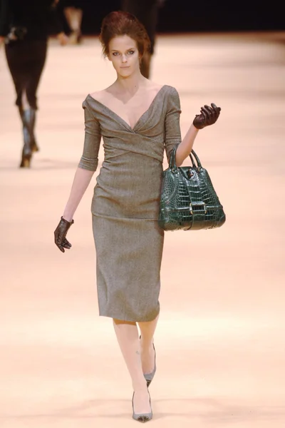 Look 11